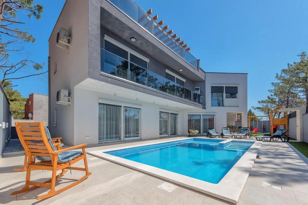 Villa Karlo Vir Croatia