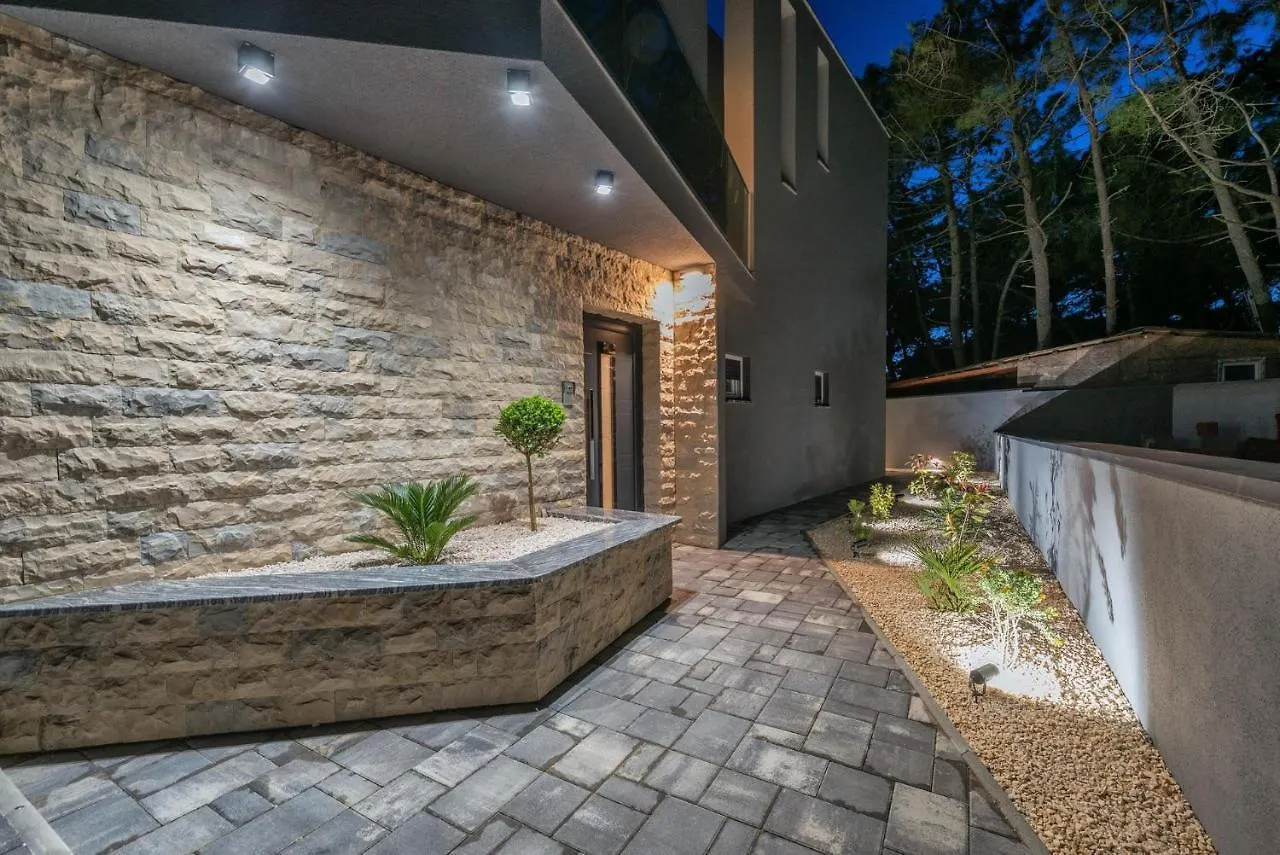 Villa Karlo Vir Croatia
